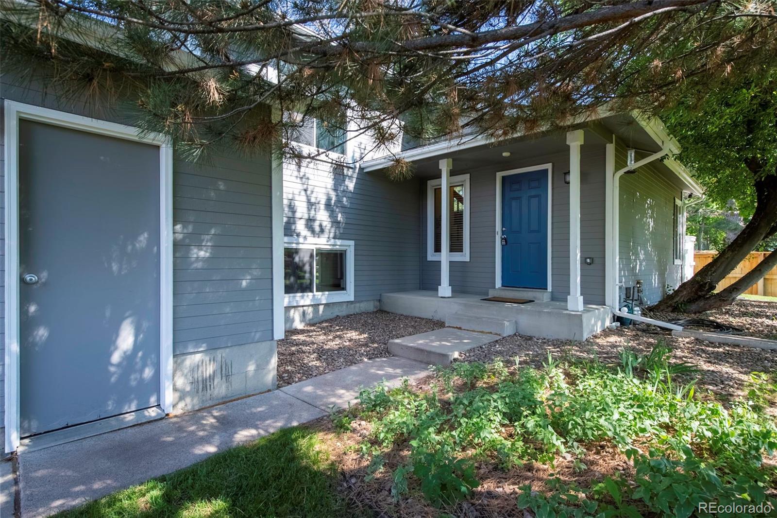 9537 Devon Court Highlands Ranch, CO 80126 - Photo 4 of 27 Gallery Image 4