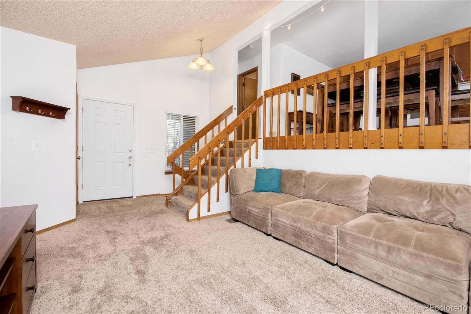 9537 Devon Court Highlands Ranch, CO 80126 - Photo 8 of 27 Gallery Image 8