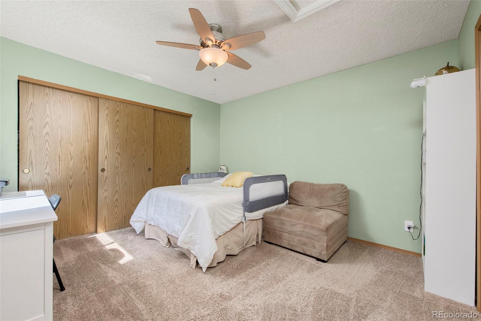 9537 Devon Court Highlands Ranch, CO 80126 - Photo 10 of 27 Gallery Image 10