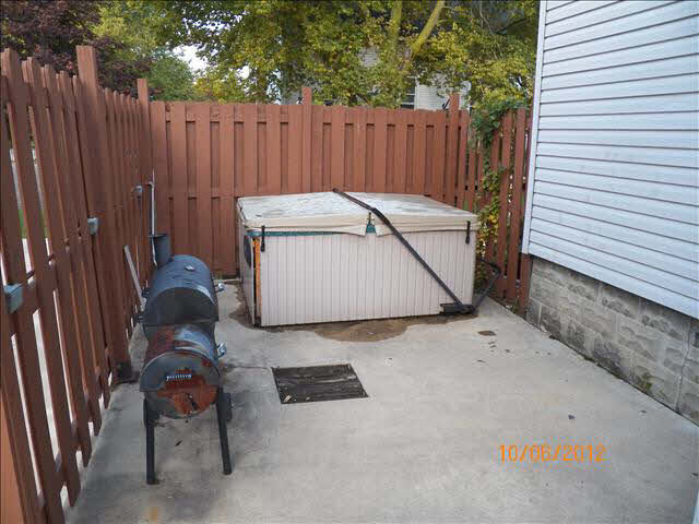1459 Samaria Road Temperance, MI 48182 - Photo 6 of 16 patio & hot tub