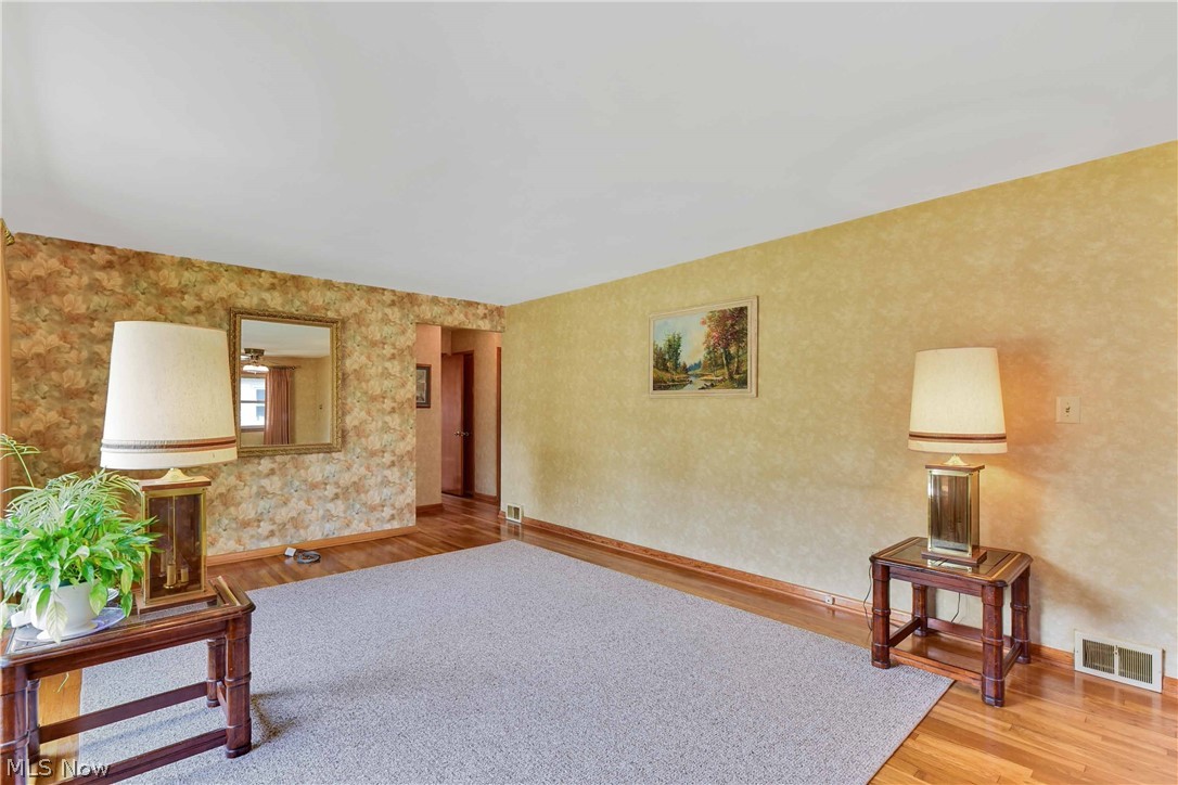 6850 Maplewood Road Parma Heights, OH 44130 - Photo 8 of 35 Gallery Image 8