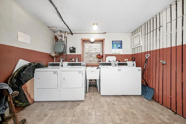 $1,495 | 425 South Kenilworth Avenue, Unit 1SW, Oak Park, IL 60302