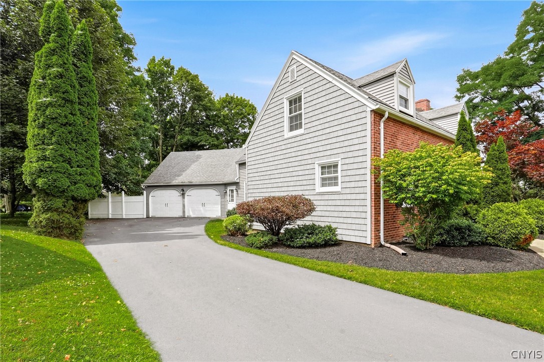 2 Allen Road New Hartford, NY 13501 - Photo 3 of 50