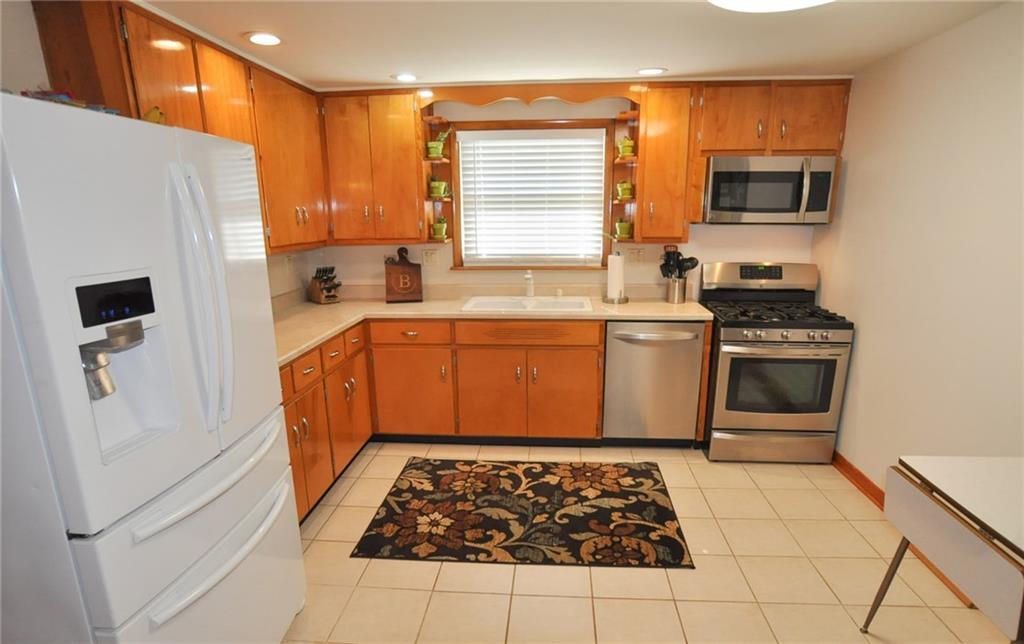 2551 Casey Drive Springfield, OH 45503 - Photo 5 of 17