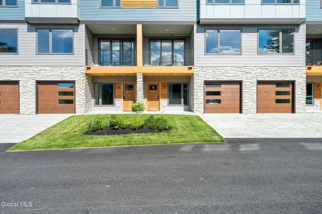 $743,700 | 11 Footpath Way, Lake George, NY 12845