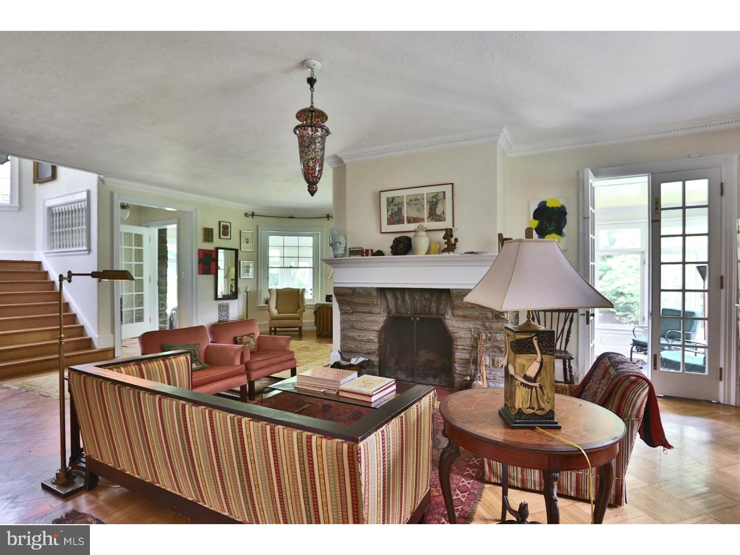 141 Pelham Road Philadelphia, PA 19119 - Photo 4 of 25 Gallery Image 4