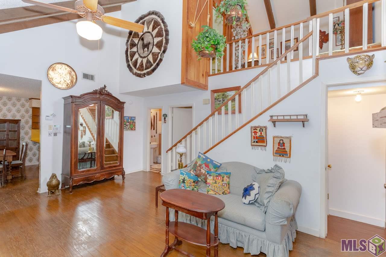 1907 Stonegate Court Baton Rouge, LA 70815 - Photo 3 of 28 Gallery Image 3