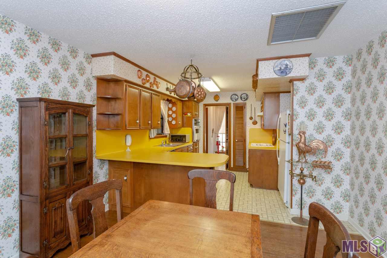 1907 Stonegate Court Baton Rouge, LA 70815 - Photo 6 of 28 Gallery Image 6