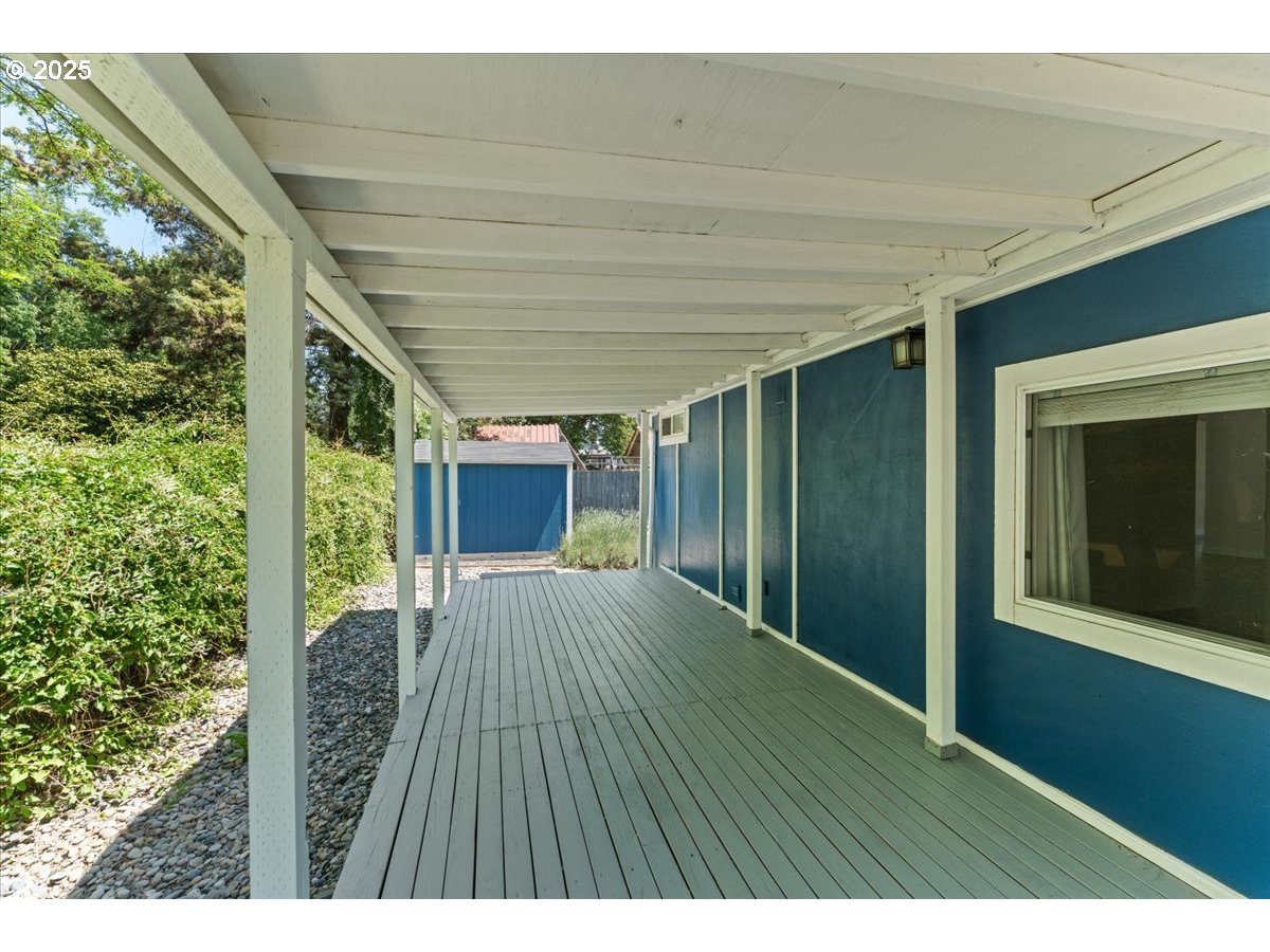 1527 Southeast 7th Avenue Camas, WA 98607 - Photo 27 of 40 Covered Porch