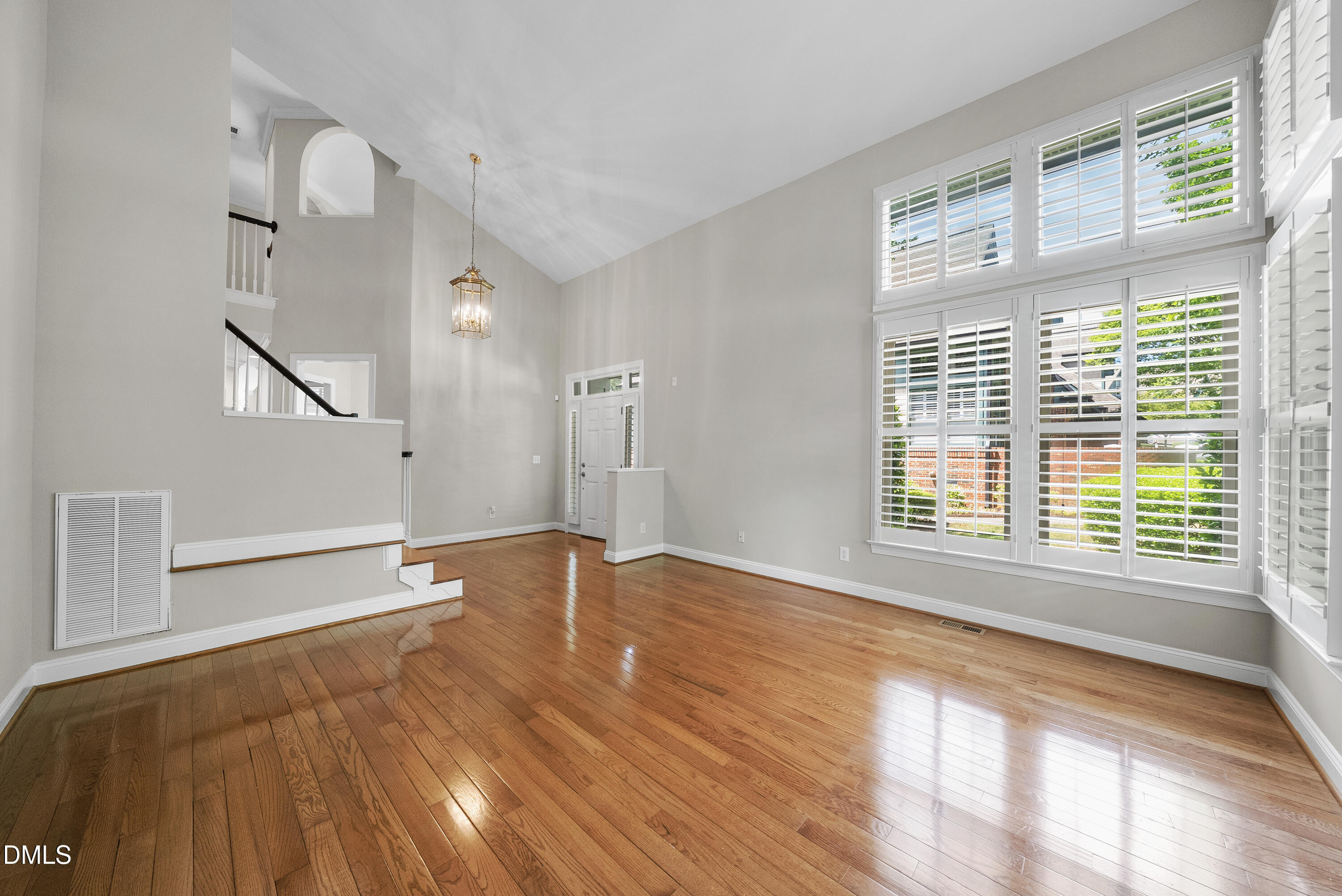 8110 Lloyd Allyns Way Raleigh, NC 27615 - Photo 10 of 66 DSC07306