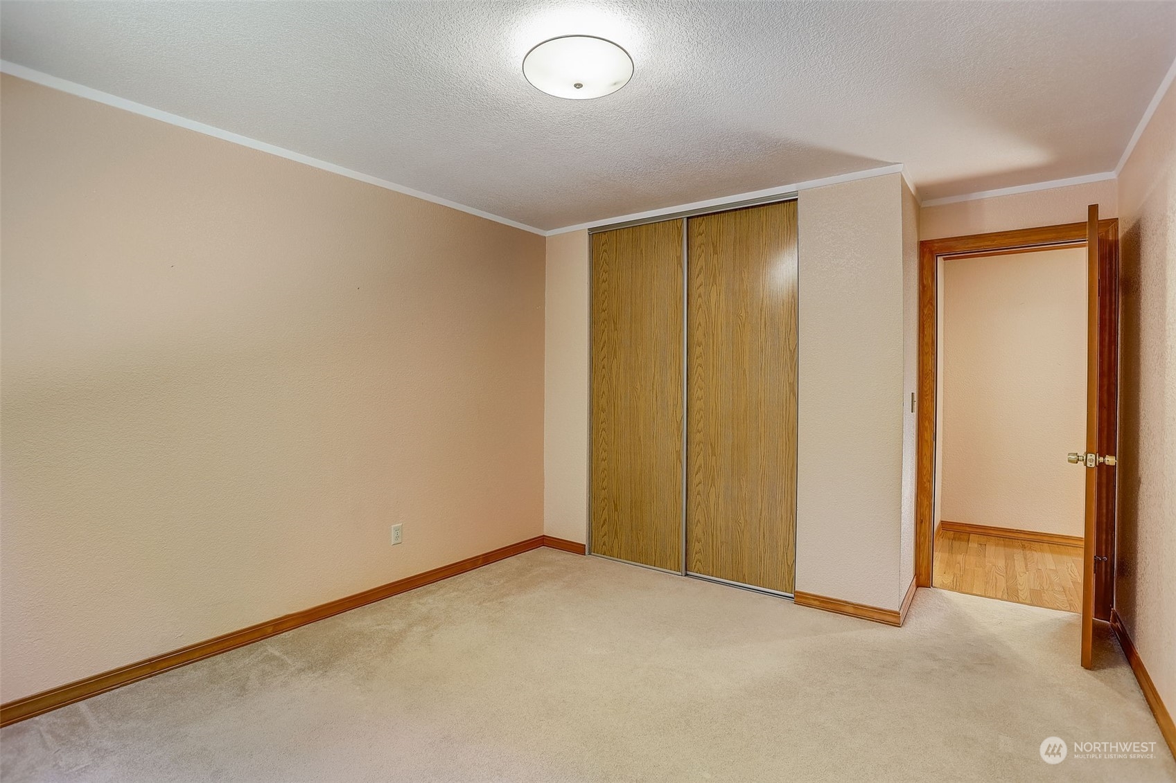 18600 East Spring Lake Drive Southeast Renton, WA 98058 - Photo 22 of 39 a view of an empty room