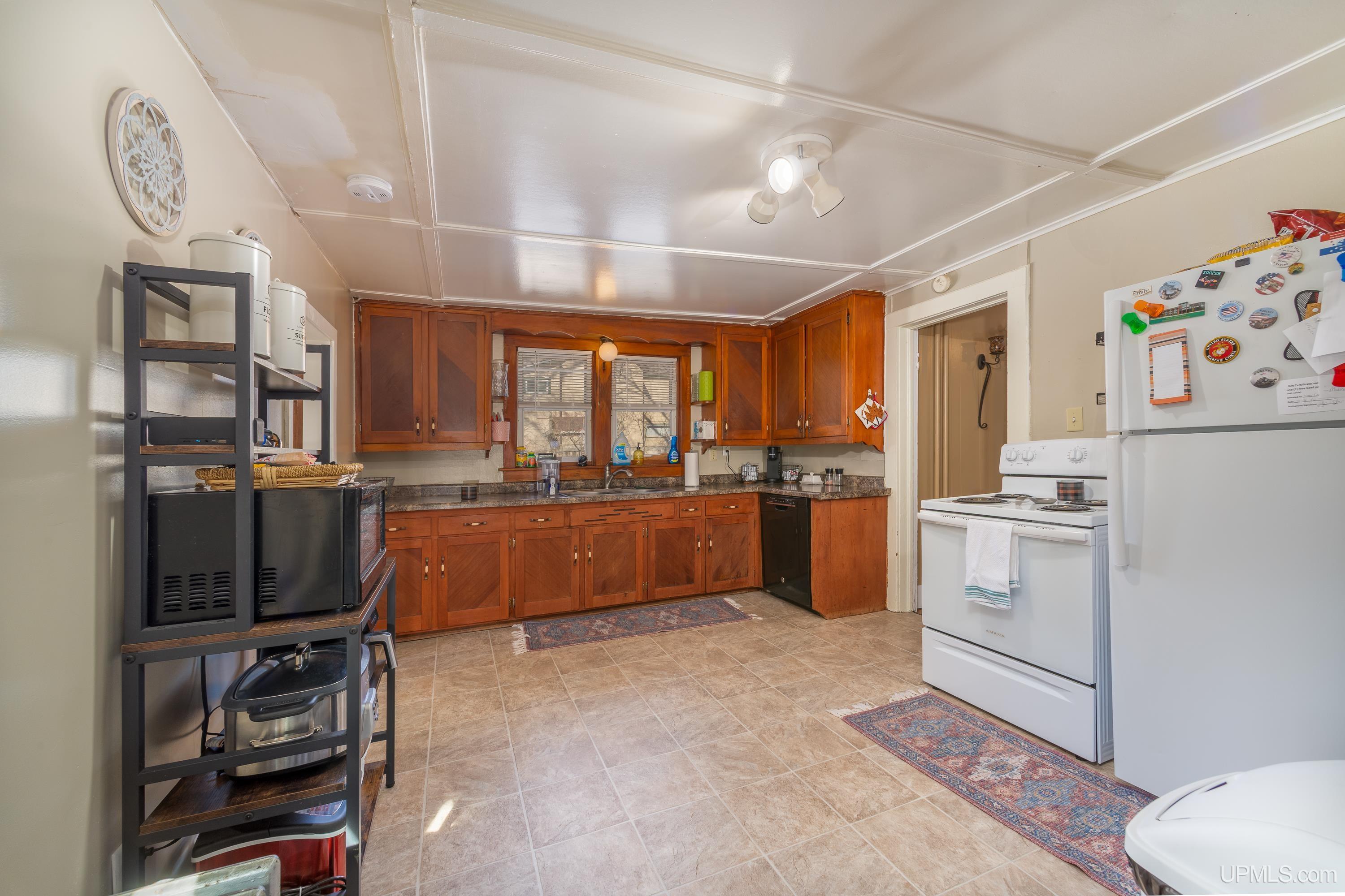 630 Wabash Street Ishpeming, MI 49849 - Photo 8 of 33