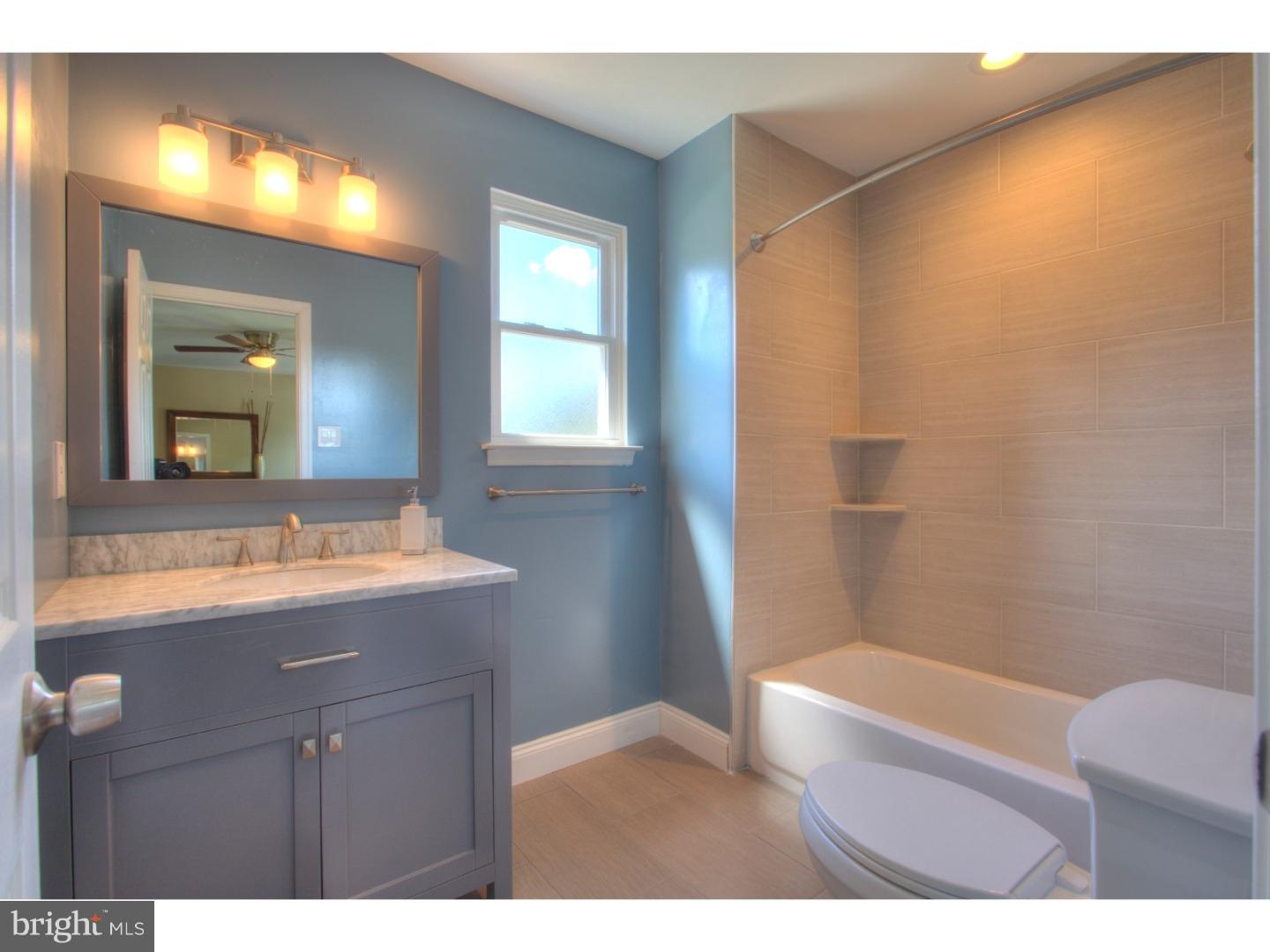 19 Stratford Road Clementon, NJ 08021 - Photo 13 of 25 Master Bathroom