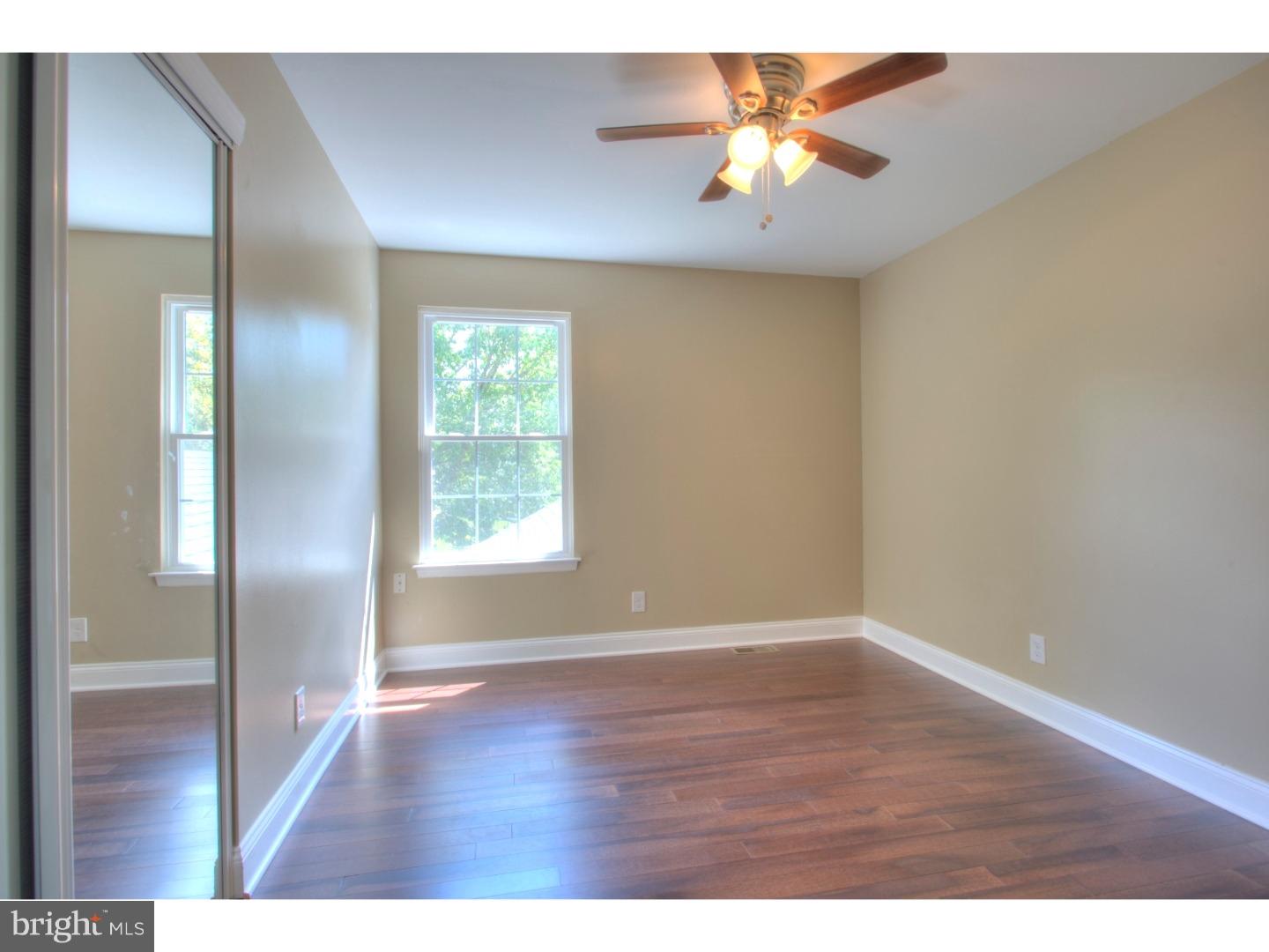 19 Stratford Road Clementon, NJ 08021 - Photo 16 of 25