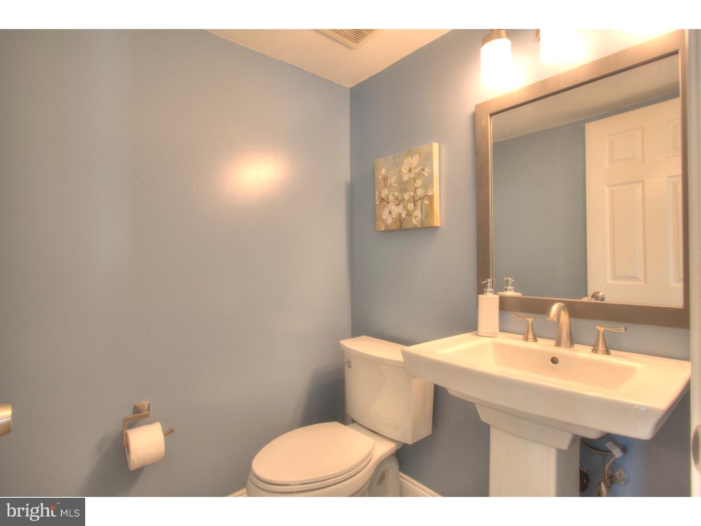 19 Stratford Road Clementon, NJ 08021 - Photo 9 of 25 Half Bath