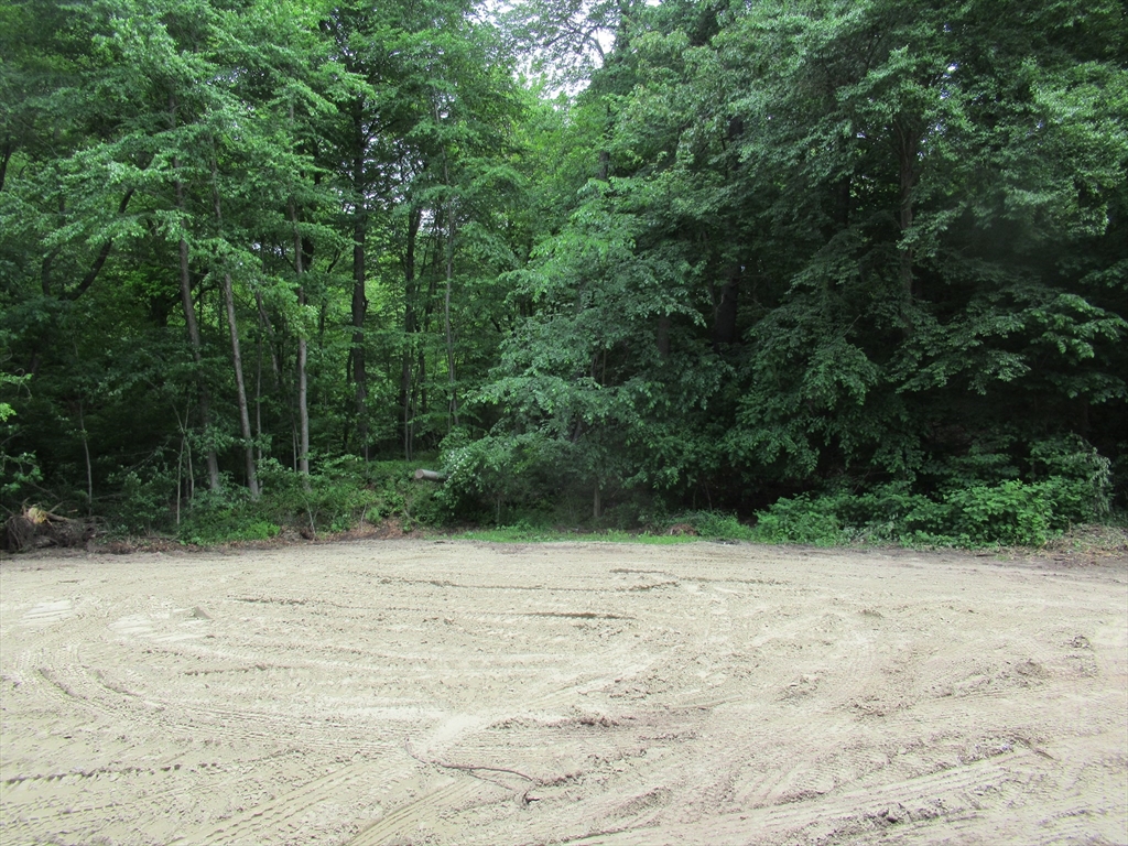 289 Lower Sandyhill Road Westfield, MA 01085 - Photo 9 of 11 Gallery Image 9