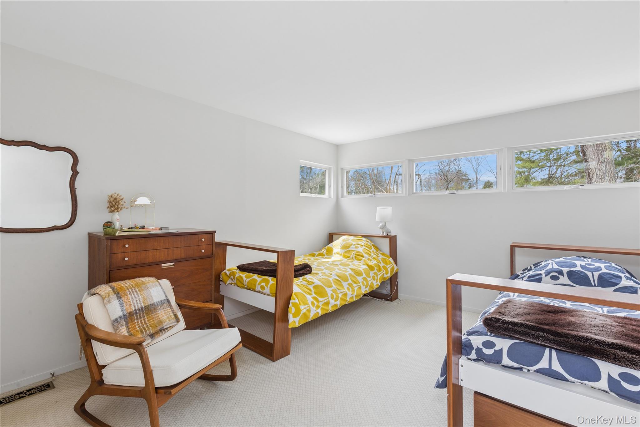2 Acorn Path Quogue, NY 11959 - Photo 9 of 16 Twin Bedroom
