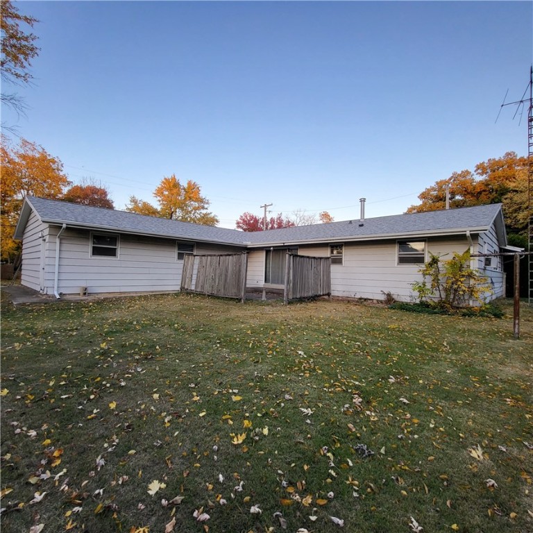 800 Division Street Charleston, IL 61920 - Photo 23 of 23 Back