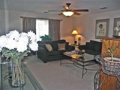 826 West Carpenter Avenue Reedley, CA 93654 - Photo 4 of 15 Gallery Image 4