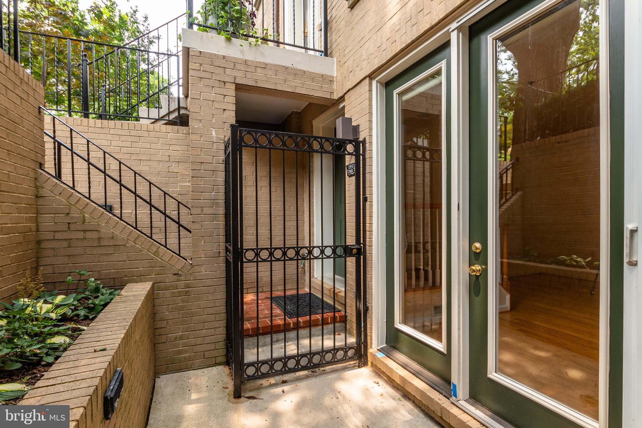 1911 Belmont Road Northwest, Unit 71 Washington, DC 20009 - Photo 2 of 22 Generously sized patio