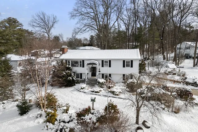 $720,000 | 84 Crosby Road, Marlborough, MA 01752