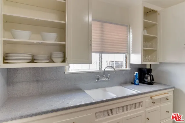 $4,895 | 4360 McLaughlin Avenue, Los Angeles, CA 90066