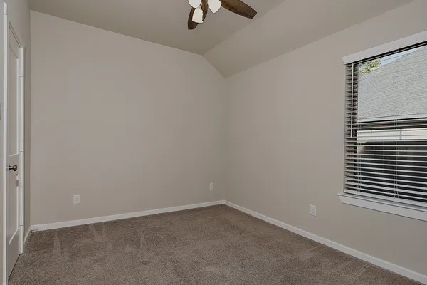 $2,500 | 151 Silva Creek Trail, Conroe, TX 77318