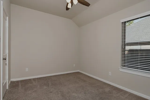 a close up view of a washer and dryer