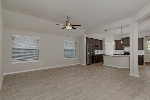 $2,500 | 151 Silva Creek Trail, Conroe, TX 77318