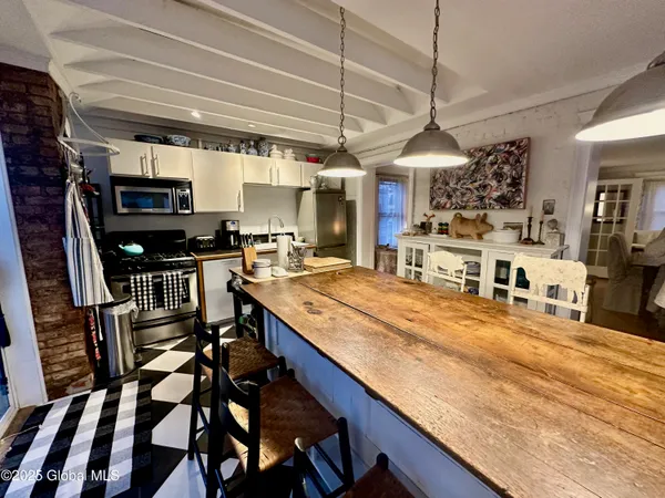 $12,000 | 246 Church Street, Saratoga Springs, NY 12866