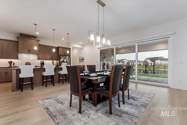 $1,339,000 | 207 South Eagles Roost Way, Eagle, ID 83616