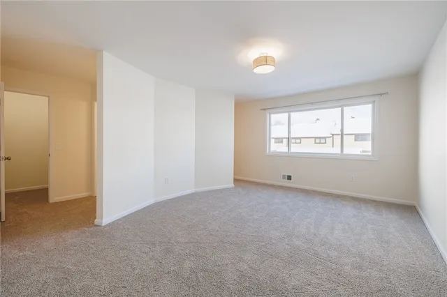 $264,900 | 82 Camberley Place, Penfield, NY 14526