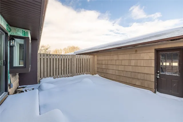 $264,900 | 82 Camberley Place, Penfield, NY 14526