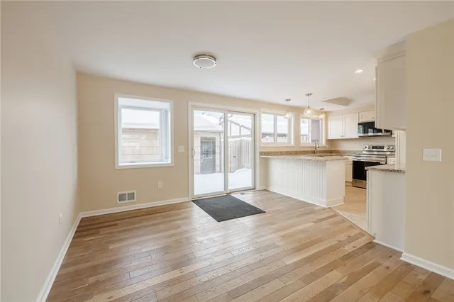 $264,900 | 82 Camberley Place, Penfield, NY 14526