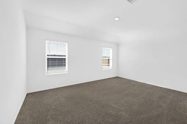 $2,250 | 2025 Woodlark Way, Sealy, TX 77474