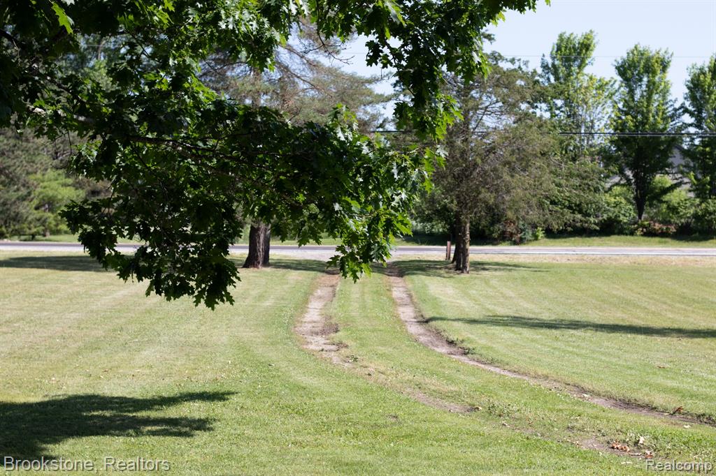 5022 Belsay Road Grand Blanc, MI 48439 - Photo 6 of 24 Gallery Image 6