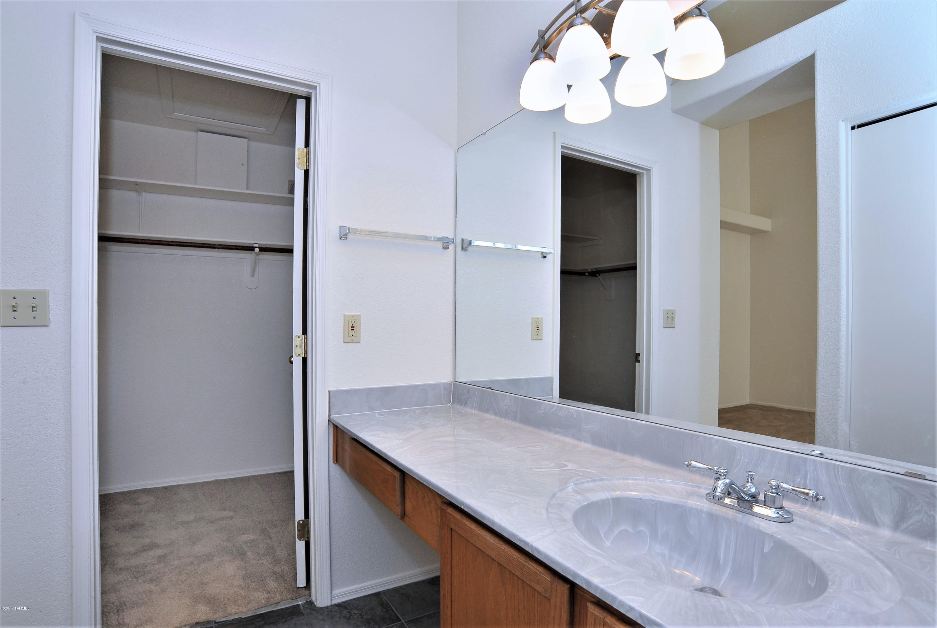8206 East Mesquite Ridge Circle Tucson, AZ 85710 - Photo 27 of 42