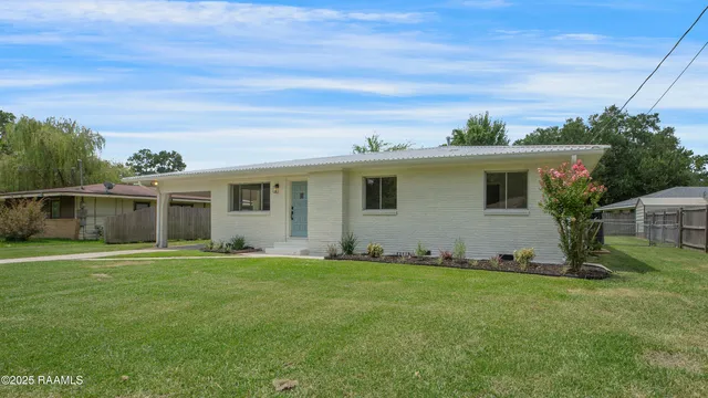 $175,000 | 303 Kathryn Street, New Iberia, LA 70560