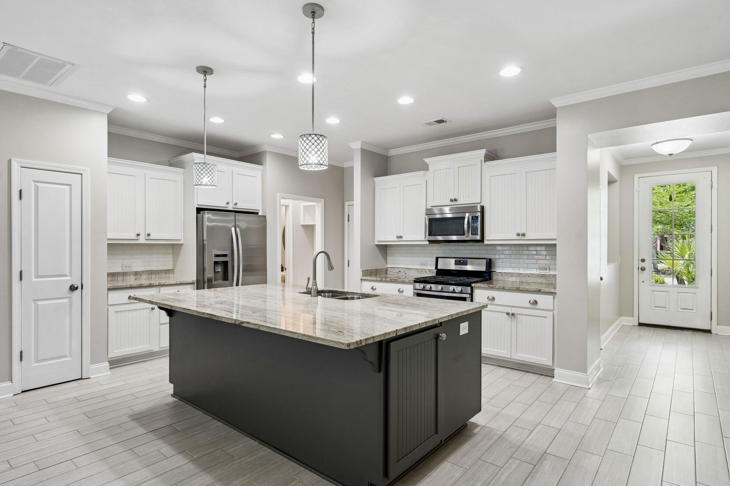 2069 Kings Gate Lane Mount Pleasant, SC 29466 - Photo 5 of 33