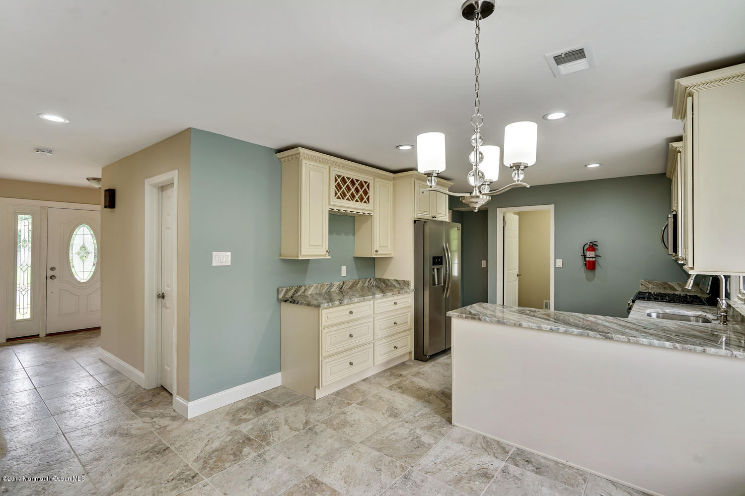 17 Weathervane Way Marlboro, NJ 07746 - Photo 6 of 42 Kitchen Views