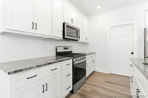 $349,900 | 7831 Linwood Circle, Charlestown, IN 47111