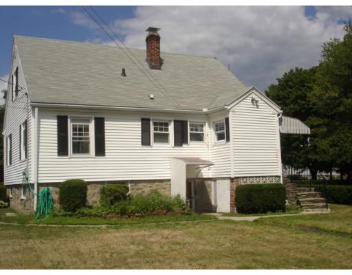 52 Crowningshield Road Worcester, MA 01604 - Photo 2 of 8 Gallery Image 2