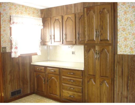 52 Crowningshield Road Worcester, MA 01604 - Photo 4 of 8 Gallery Image 4