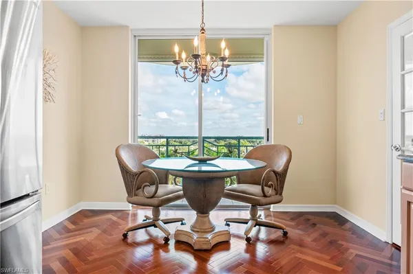 $13,000 | 7515 Pelican Bay Boulevard, Unit 7B, Naples, FL 34108