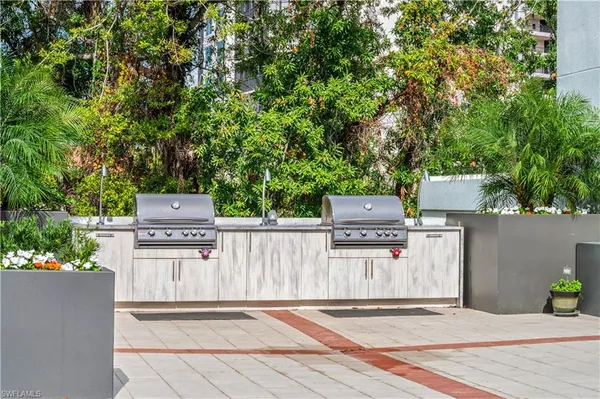 $13,000 | 7515 Pelican Bay Boulevard, Unit 7B, Naples, FL 34108