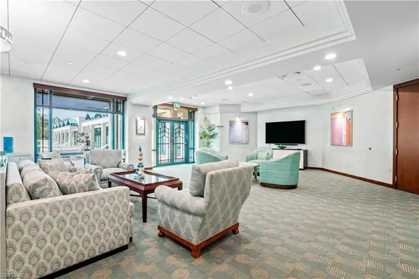 $13,000 | 7515 Pelican Bay Boulevard, Unit 7B, Naples, FL 34108