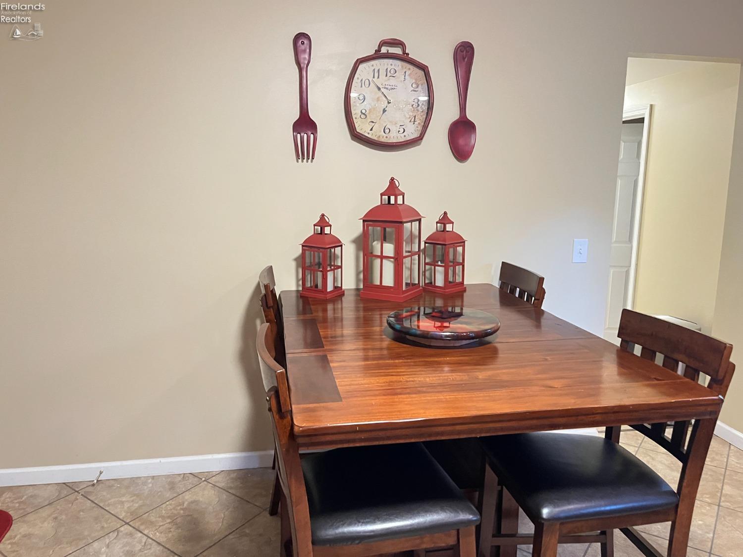 1713 Morrison Road Fremont, OH 43420 - Photo 13 of 28 Gallery Image 13