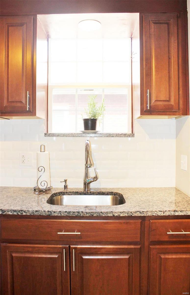 309 West Ripa Avenue St. Louis, MO 63125 - Photo 8 of 22 Gallery Image 8