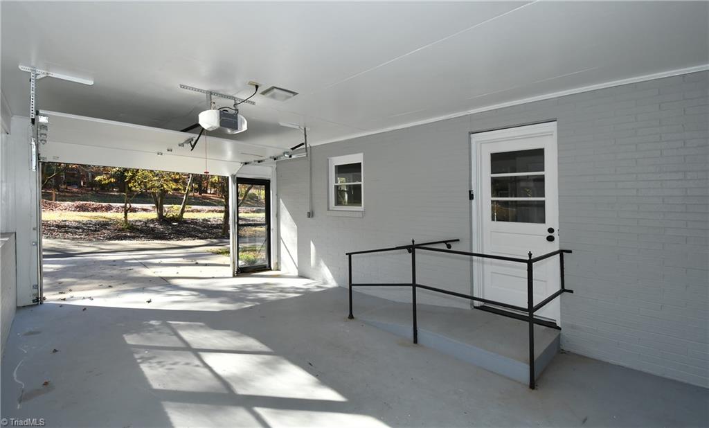 515 Ransom Road Winston-Salem, NC 27106 - Photo 3 of 27 Gallery Image 3