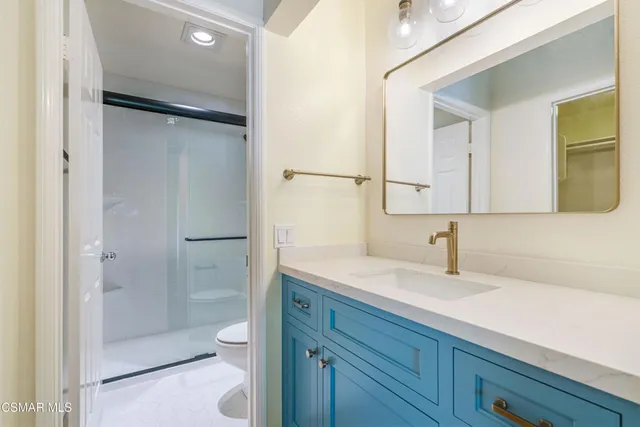 $599,000 | 637 Indian Oak Lane, Unit 105, Oak Park, CA 91377